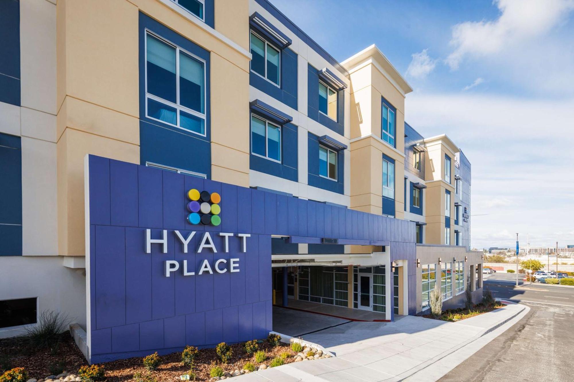 Hyatt Place San Carlos Exterior photo