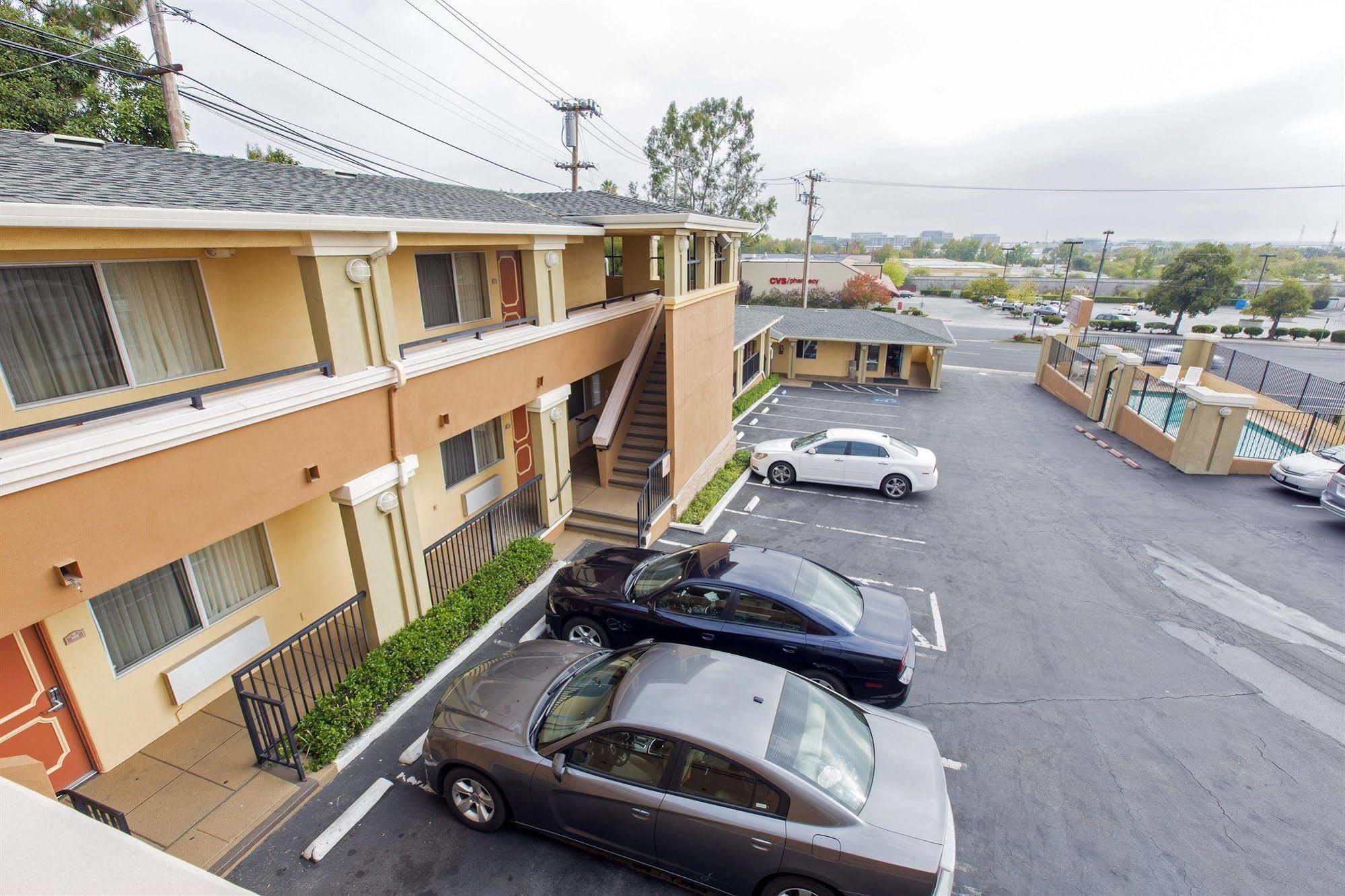 Hyatt Place San Carlos Exterior photo